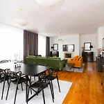 - Old Town Townhouse Appartement *