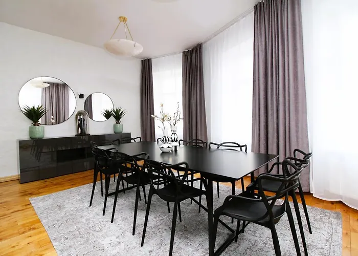 - Old Town Townhouse タリン