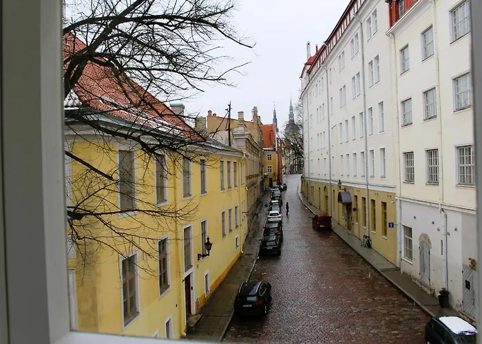 - Old Town Townhouse شقة *