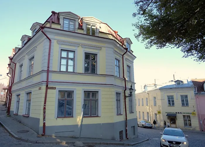 - Old Town Townhouse * Tallinn