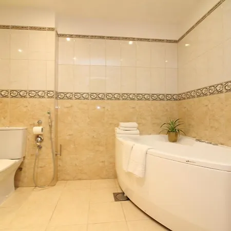 - Old Town Townhouse דירה *