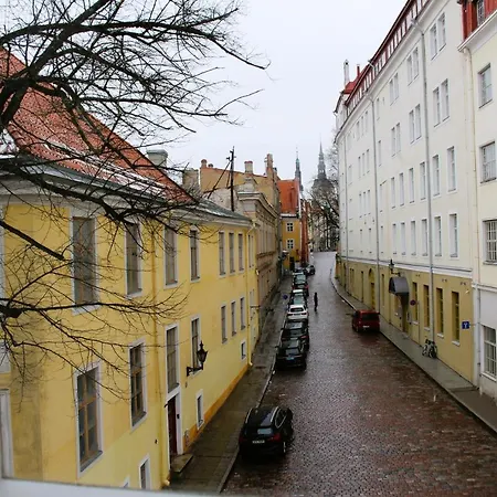- Old Town Townhouse דירה *