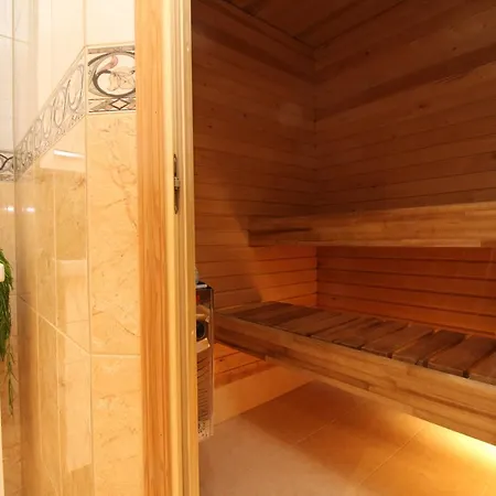 - Old Town Townhouse Apartamento