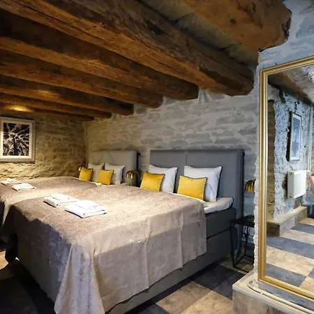 - Old Town Townhouse * Tallin