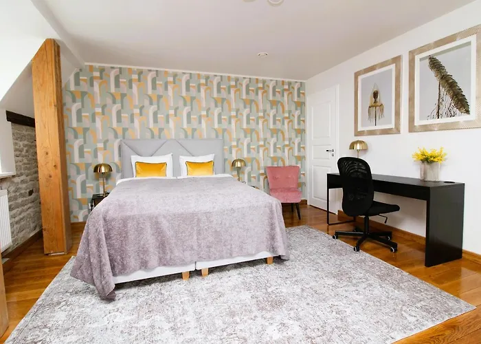 Appartement - Old Town Townhouse *